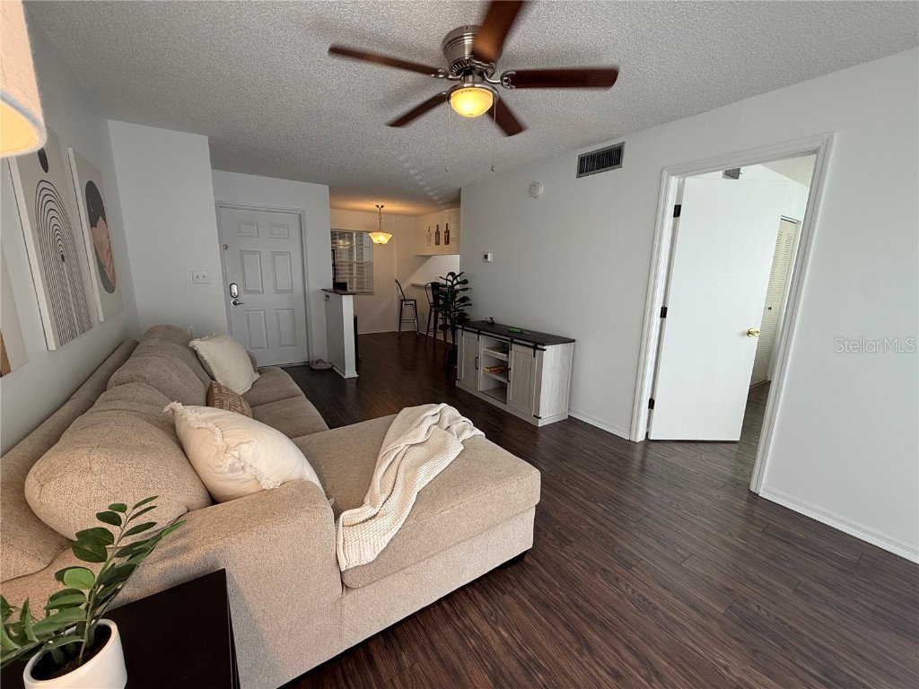 6916 Stones Throw Circle N #9110 Saint Petersburg FL 33710 TB8449483 image12