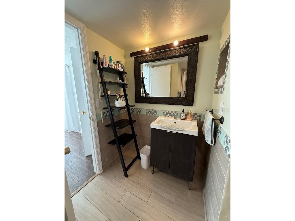 6916 Stones Throw Circle N #9110 Saint Petersburg FL 33710 TB8449483 image3