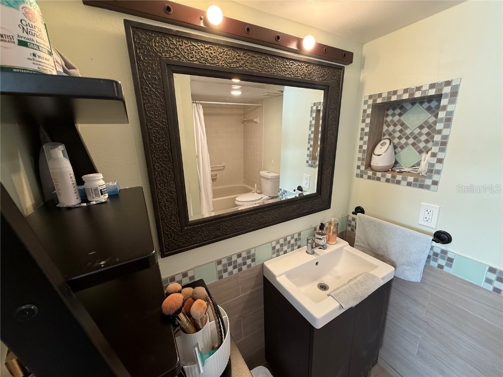 6916 Stones Throw Circle N #9110 Saint Petersburg FL 33710 TB8449483 image4