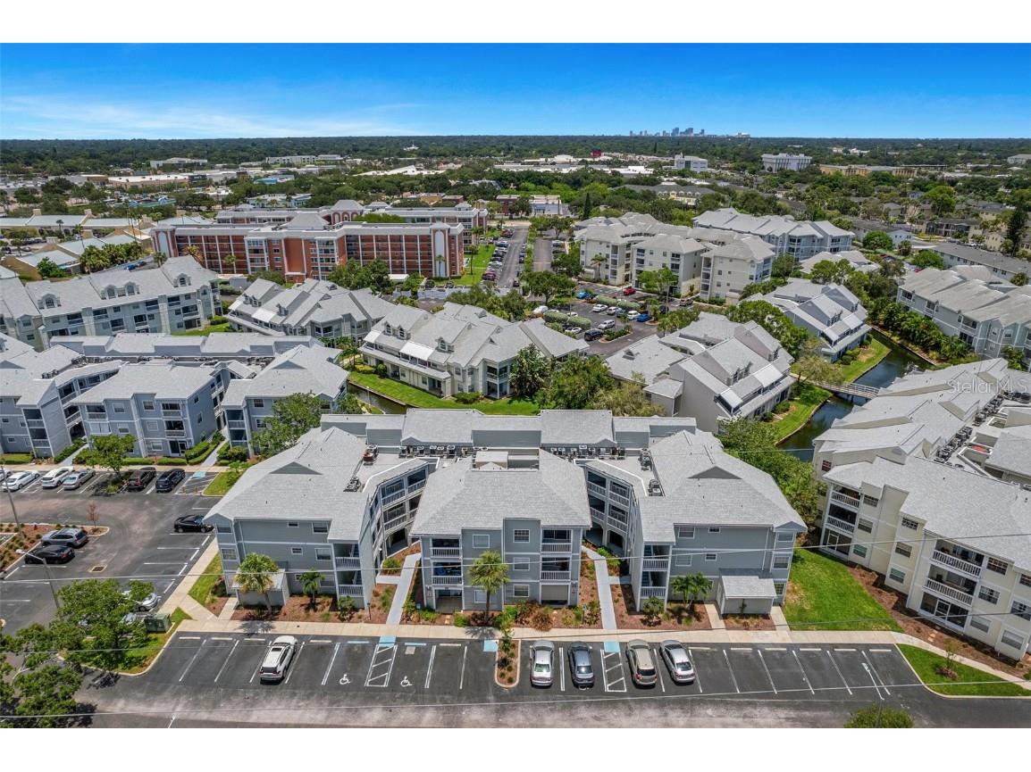 6916 Stones Throw Circle N #9210 Saint Petersburg FL 33710 U8250095 image1