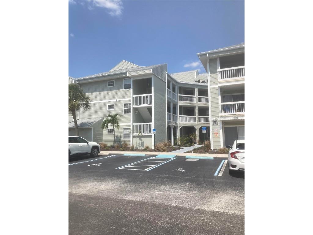 6916 Stones Throw Circle N #9301 Saint Petersburg FL 33710 U8211499 image1