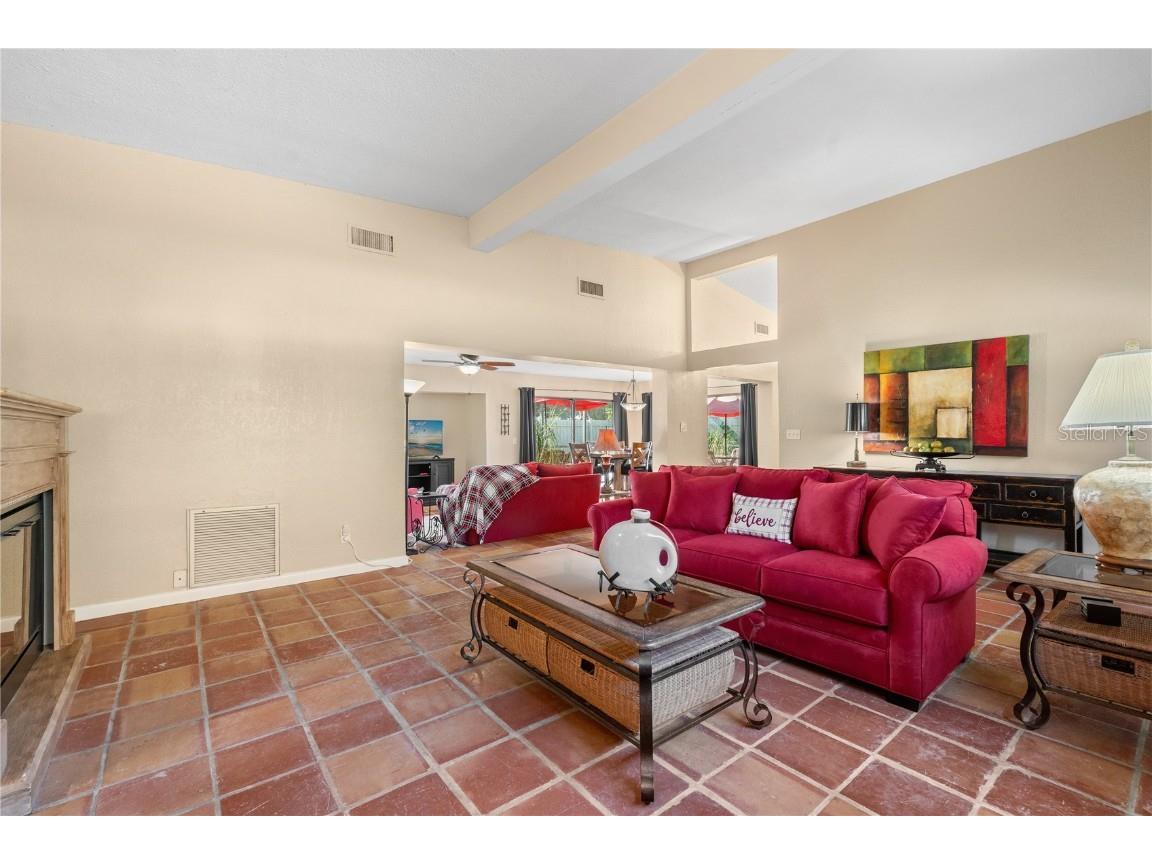 6916 Waverly Street Sarasota FL 34243 A4672359 image10