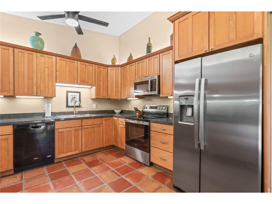 6916 Waverly Street Sarasota FL 34243 A4672359 image15