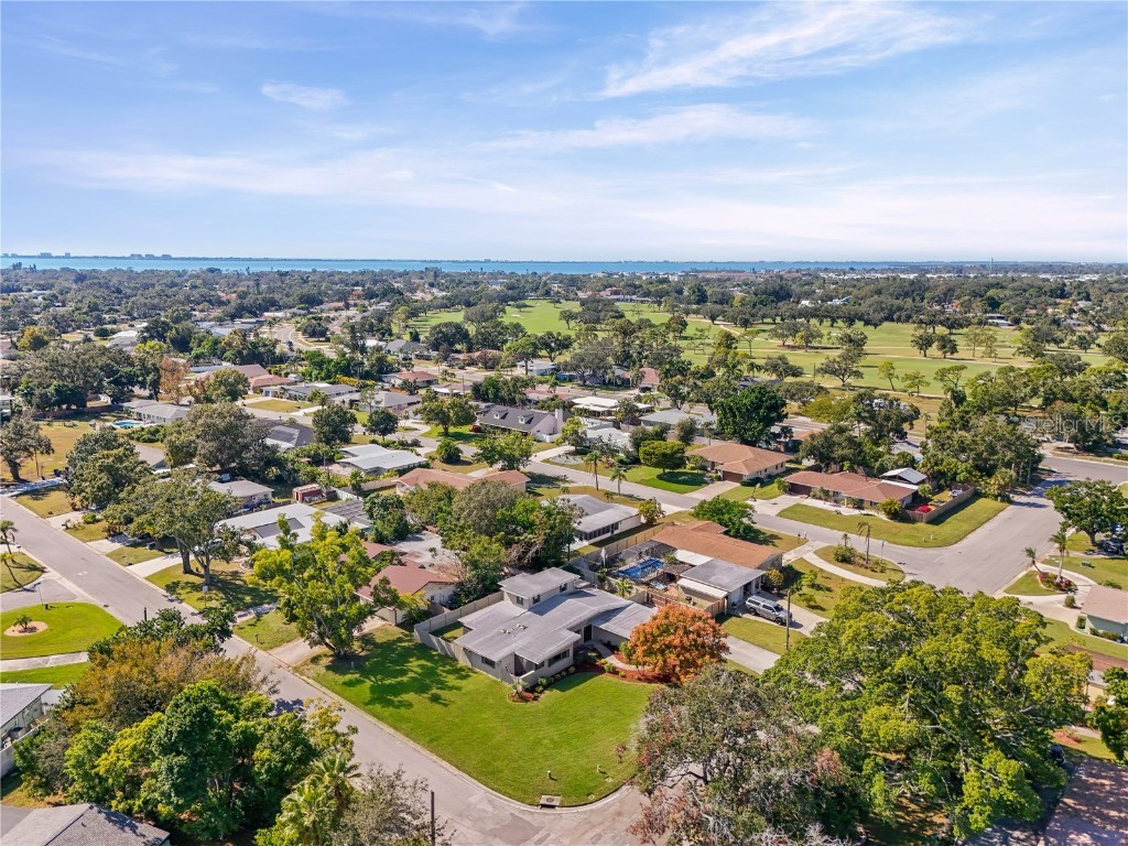 6916 Waverly Street Sarasota FL 34243 A4672359 image2