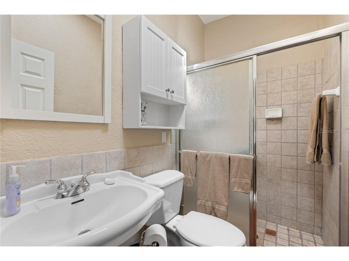 6916 Waverly Street Sarasota FL 34243 A4672359 image22