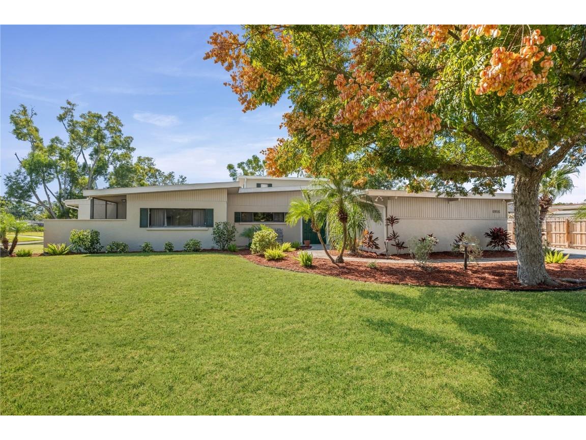 6916 Waverly Street Sarasota FL 34243 A4672359 image3