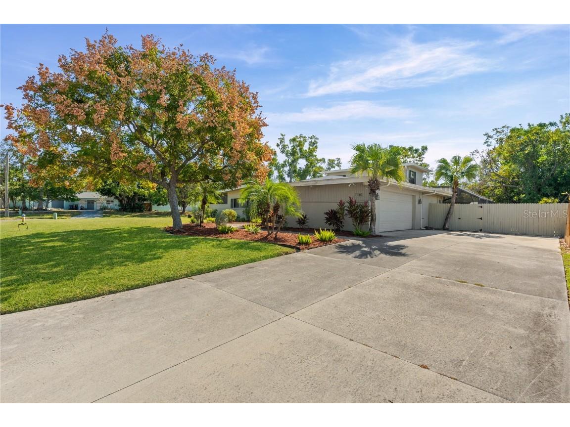 6916 Waverly Street Sarasota FL 34243 A4672359 image41