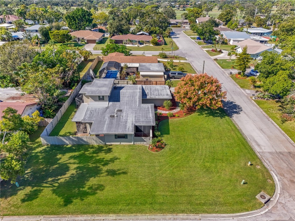 6916 Waverly Street Sarasota FL 34243 A4672359 image44