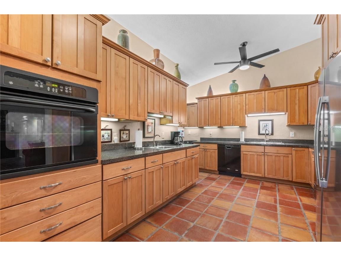 6916 Waverly Street Sarasota FL 34243 A4672359 image6