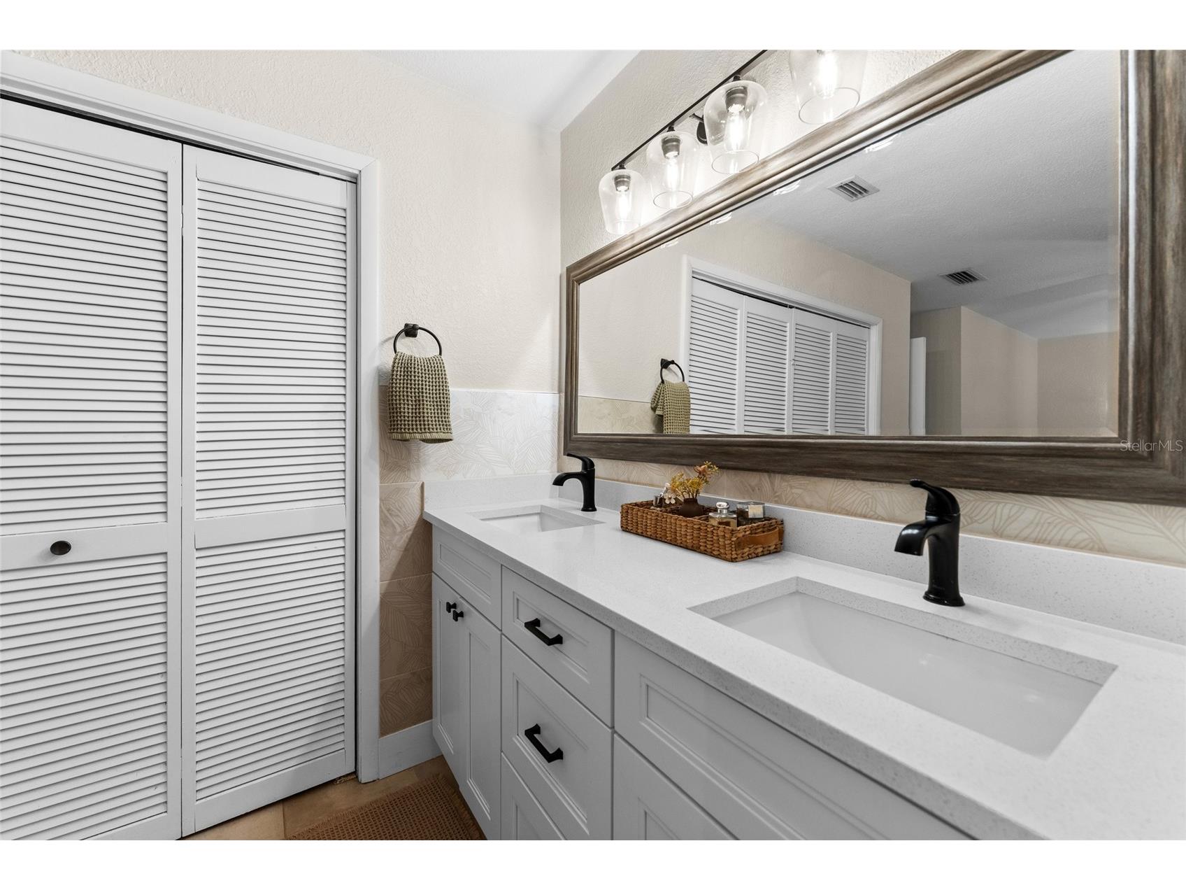 6916 Williams Drive Tampa FL 33634 TB8522066 image47