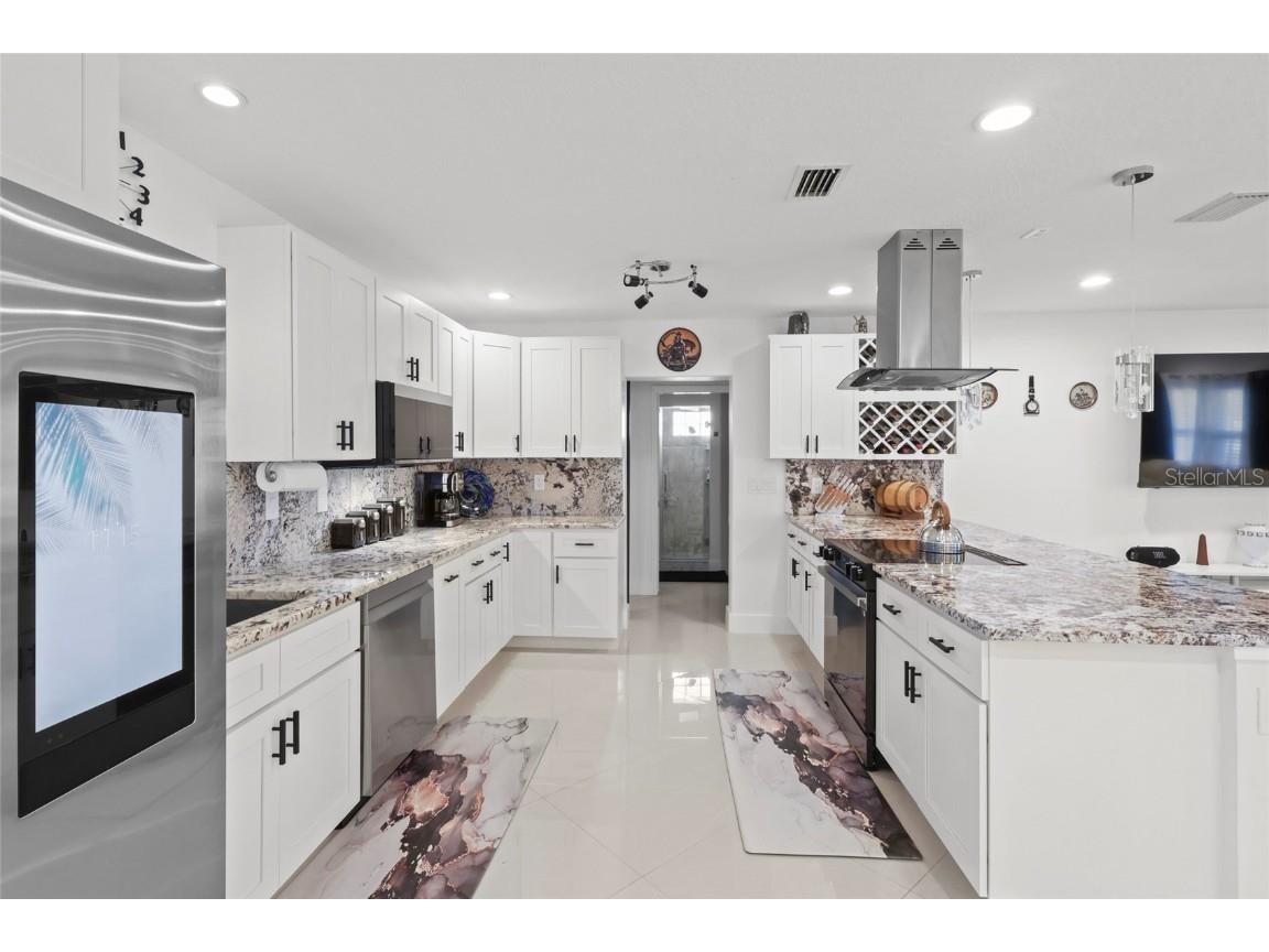 6917 22nd Street W Bradenton FL 34207 A4658445 image8