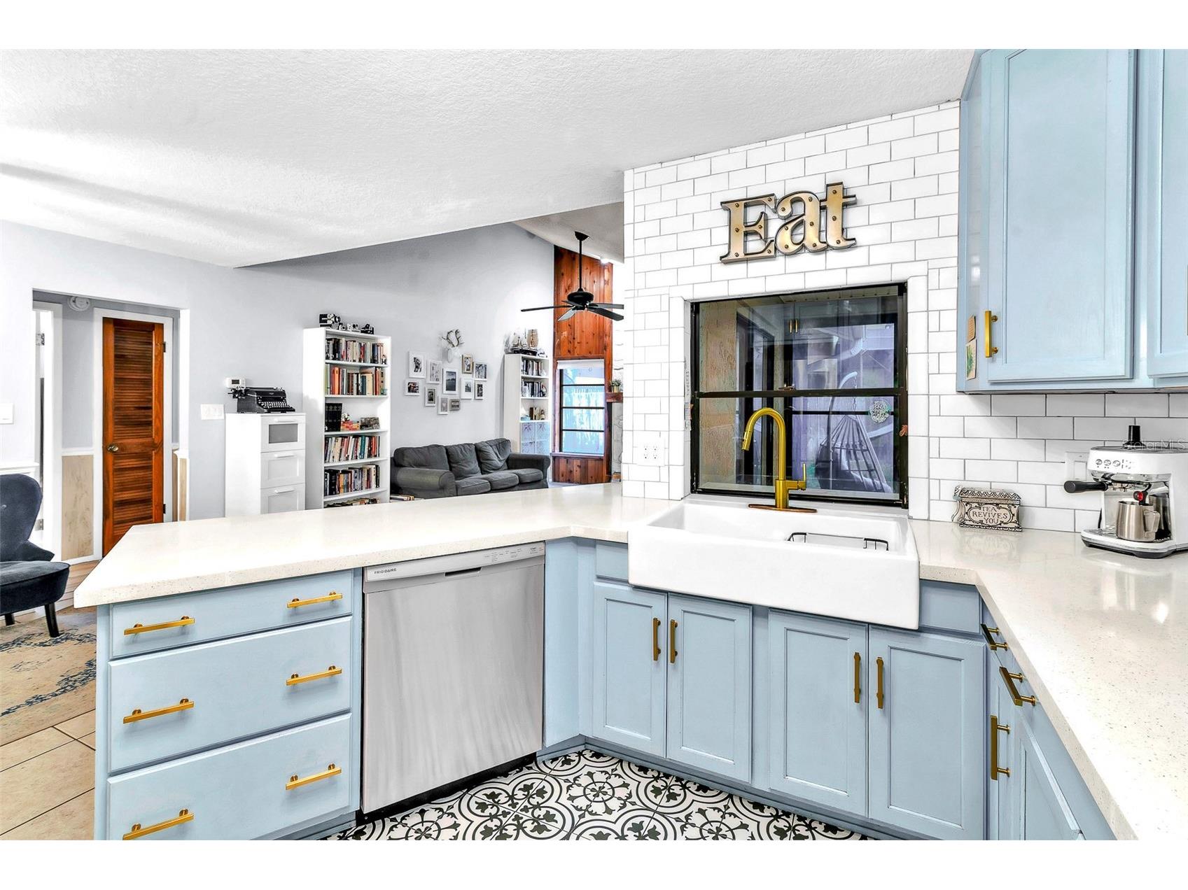 6917 Oldgate Circle New Port Richey FL 34655 TB8508977 image21