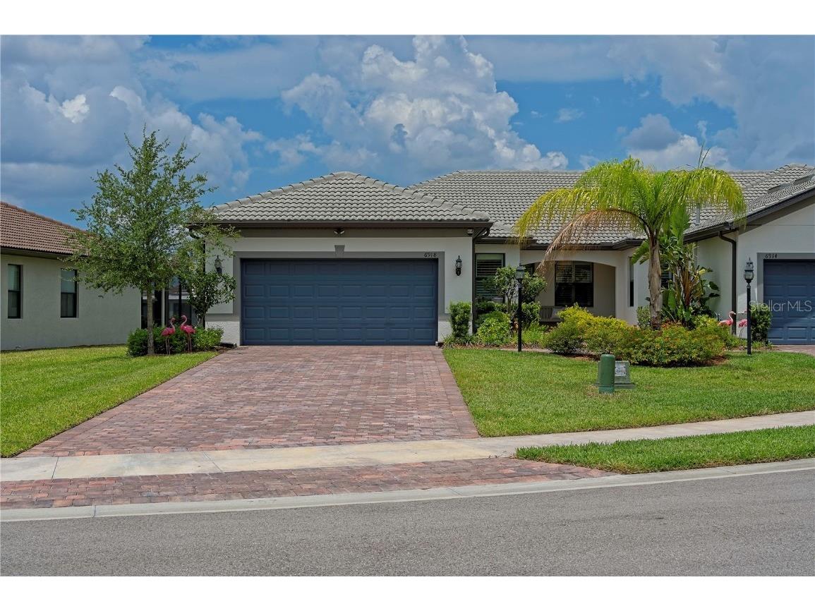 6918 Dorset Court Lakewood Ranch FL 34202 A4581144 image1