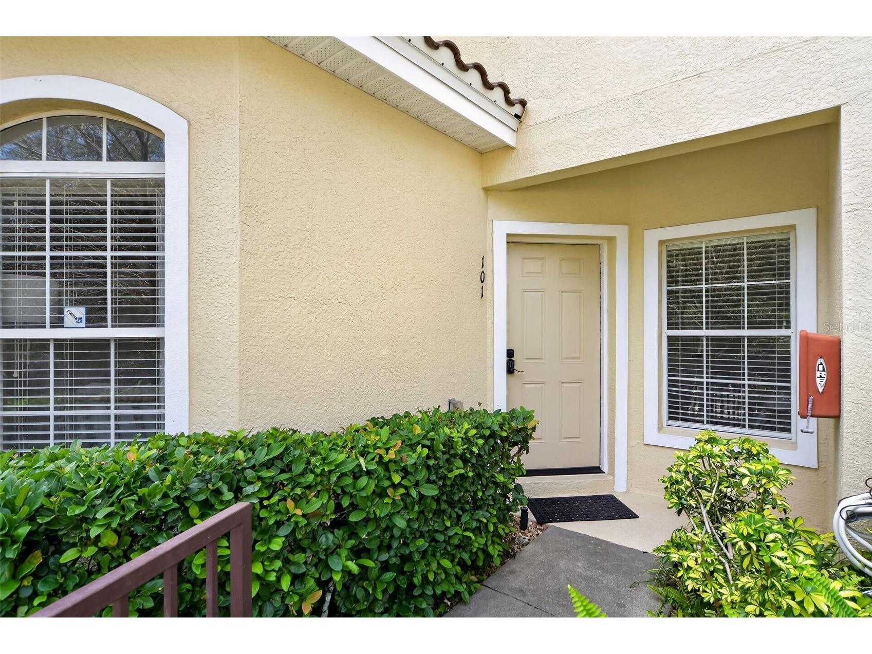 692 Seabrook Court #101 Altamonte Springs FL 32714 O6401843 image2