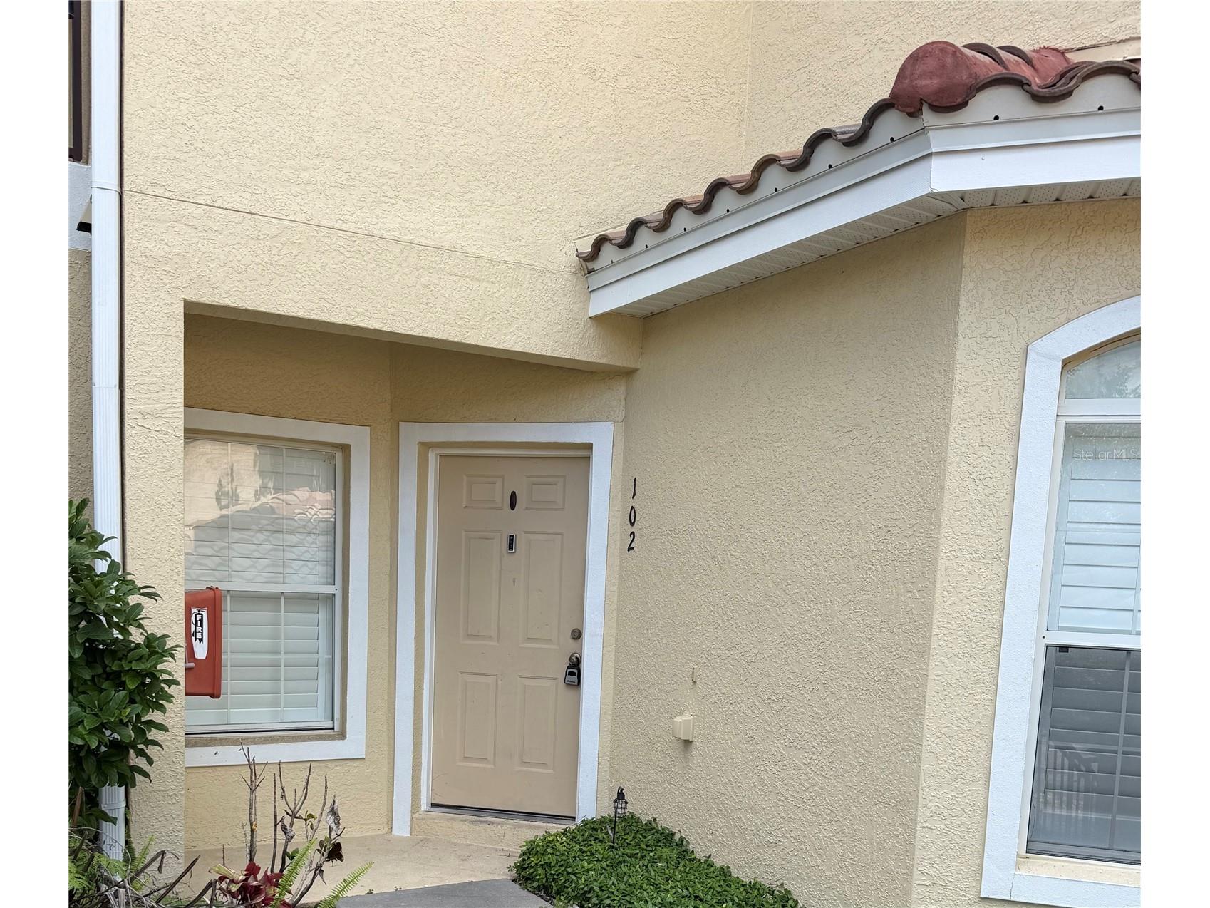 692 Seabrook Court #102 Altamonte Springs FL 32714 O6408569 image1