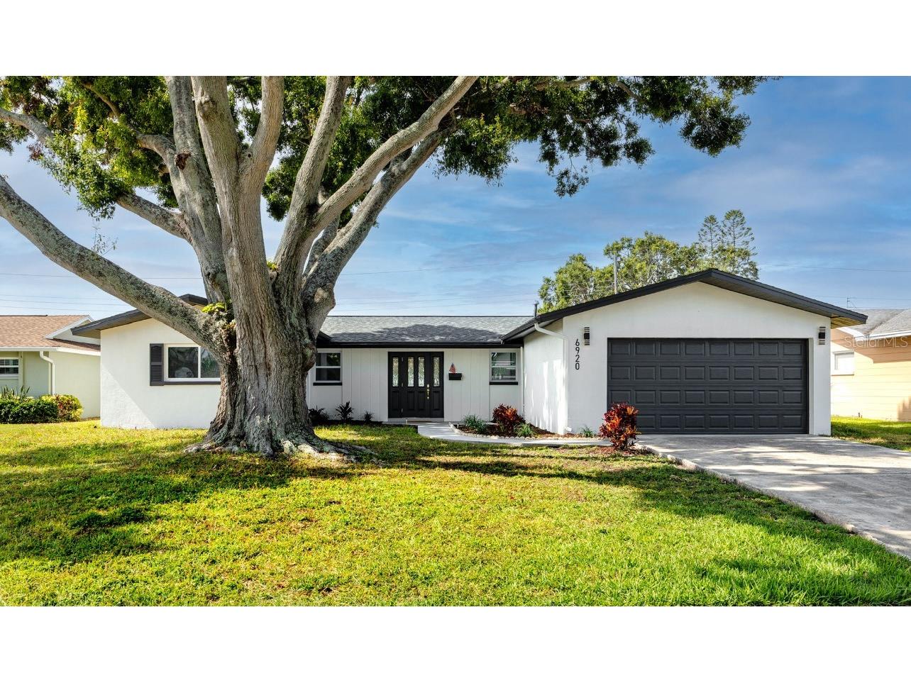 6920 13th Avenue N Saint Petersburg FL 33710 TB8392227 image1