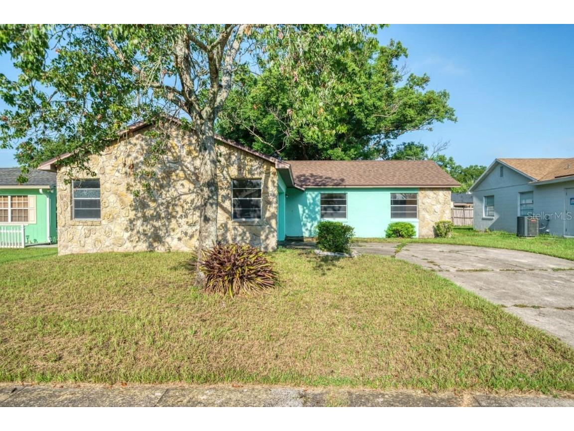 6920 Alpert Drive Orlando FL 32810 U8212245 image1