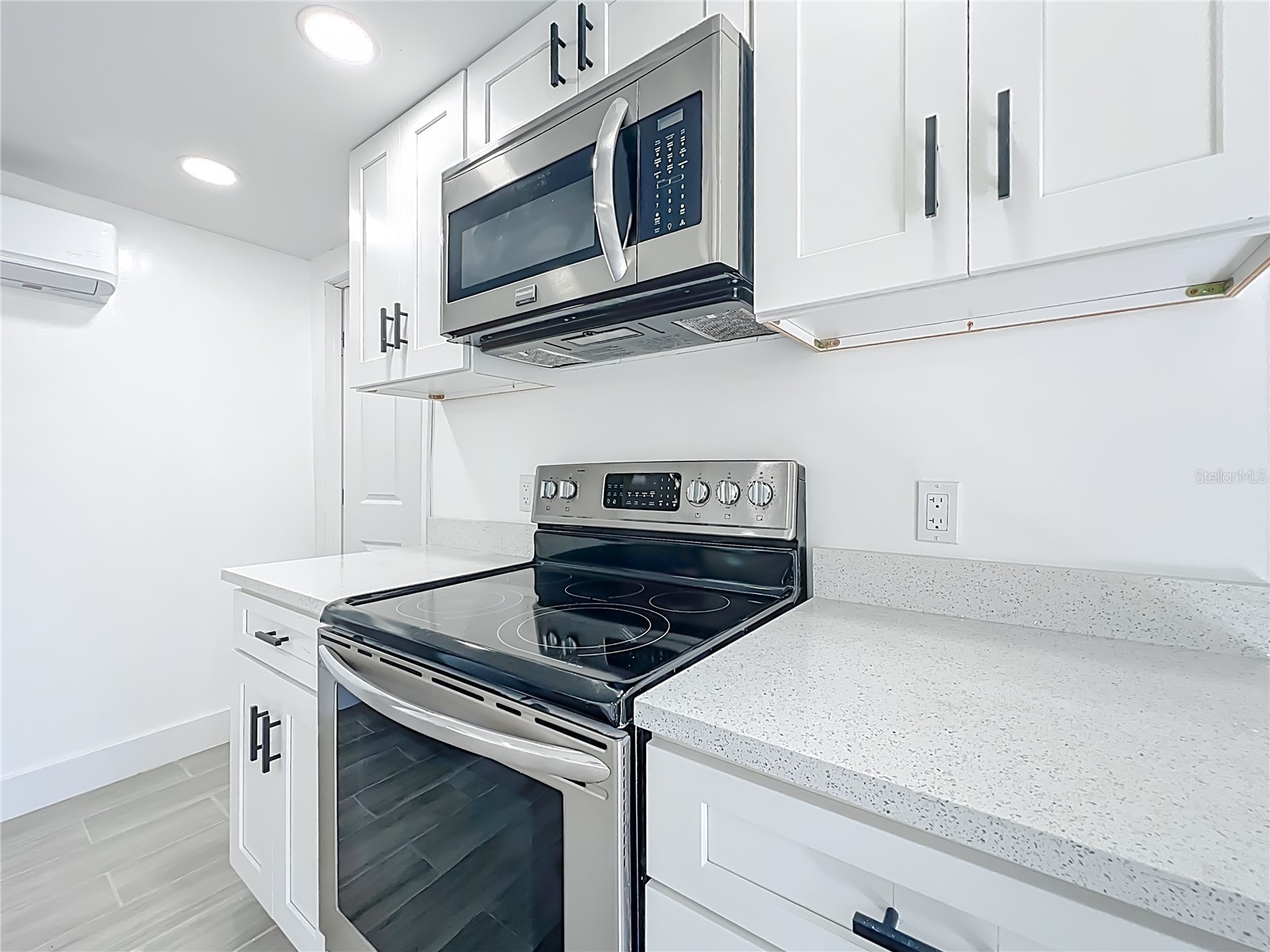 6920 Delano Avenue Tampa FL 33619 TB8529087 image11