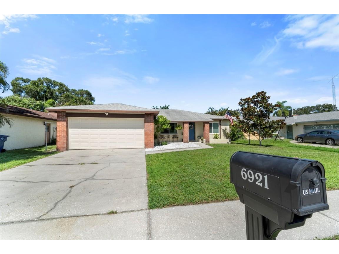 6921 Cedar Ridge Drive N Pinellas Park FL 33781 U8210002 image1