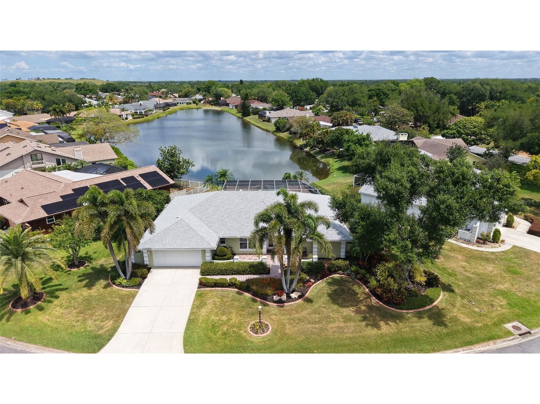 6921 Country Lakes Circle Sarasota FL 34243 A4691800 image1