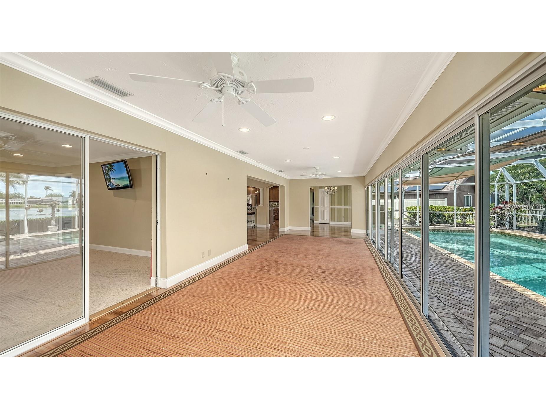 6921 Country Lakes Circle Sarasota FL 34243 A4691800 image30
