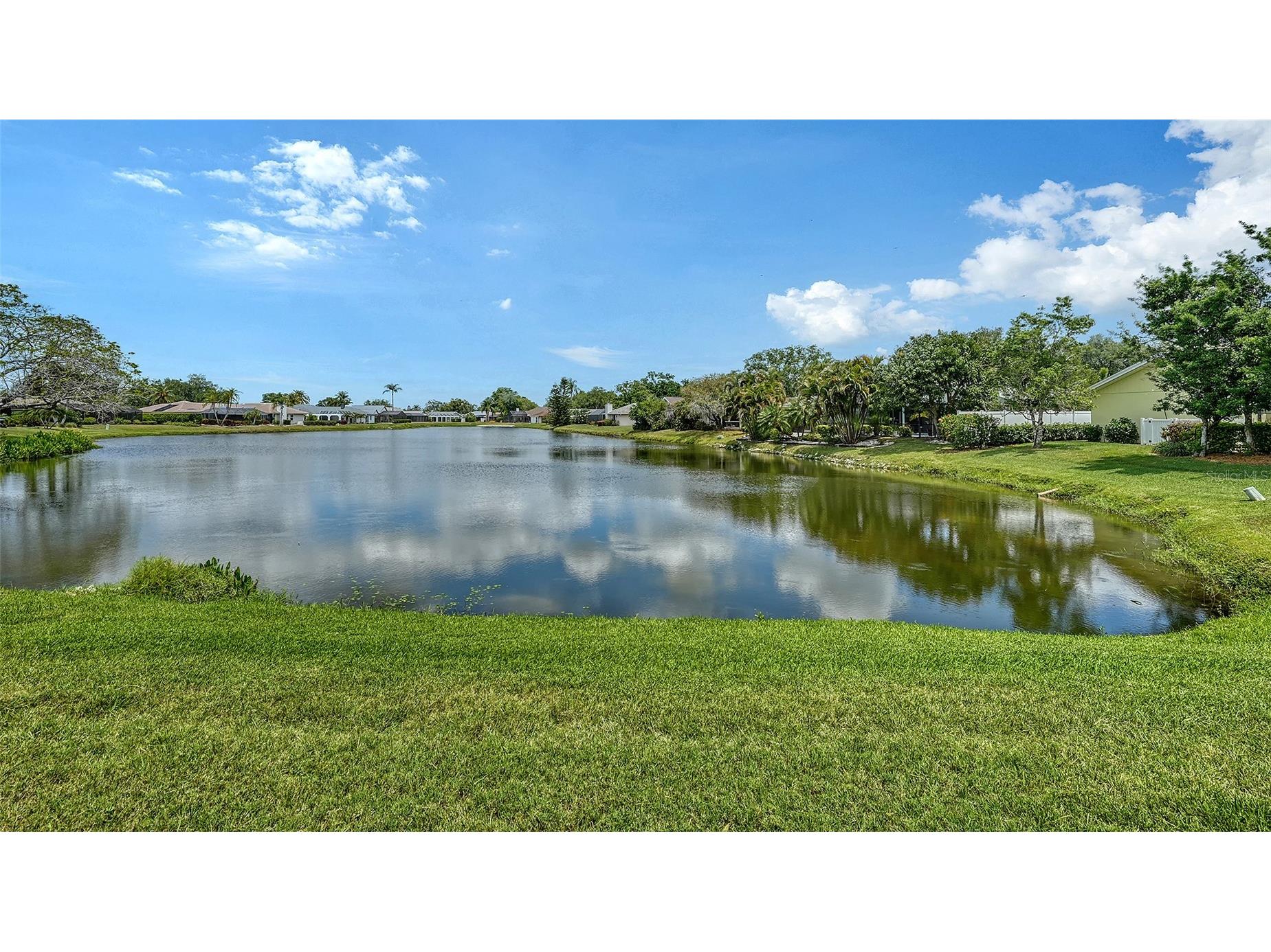6921 Country Lakes Circle Sarasota FL 34243 A4691800 image57
