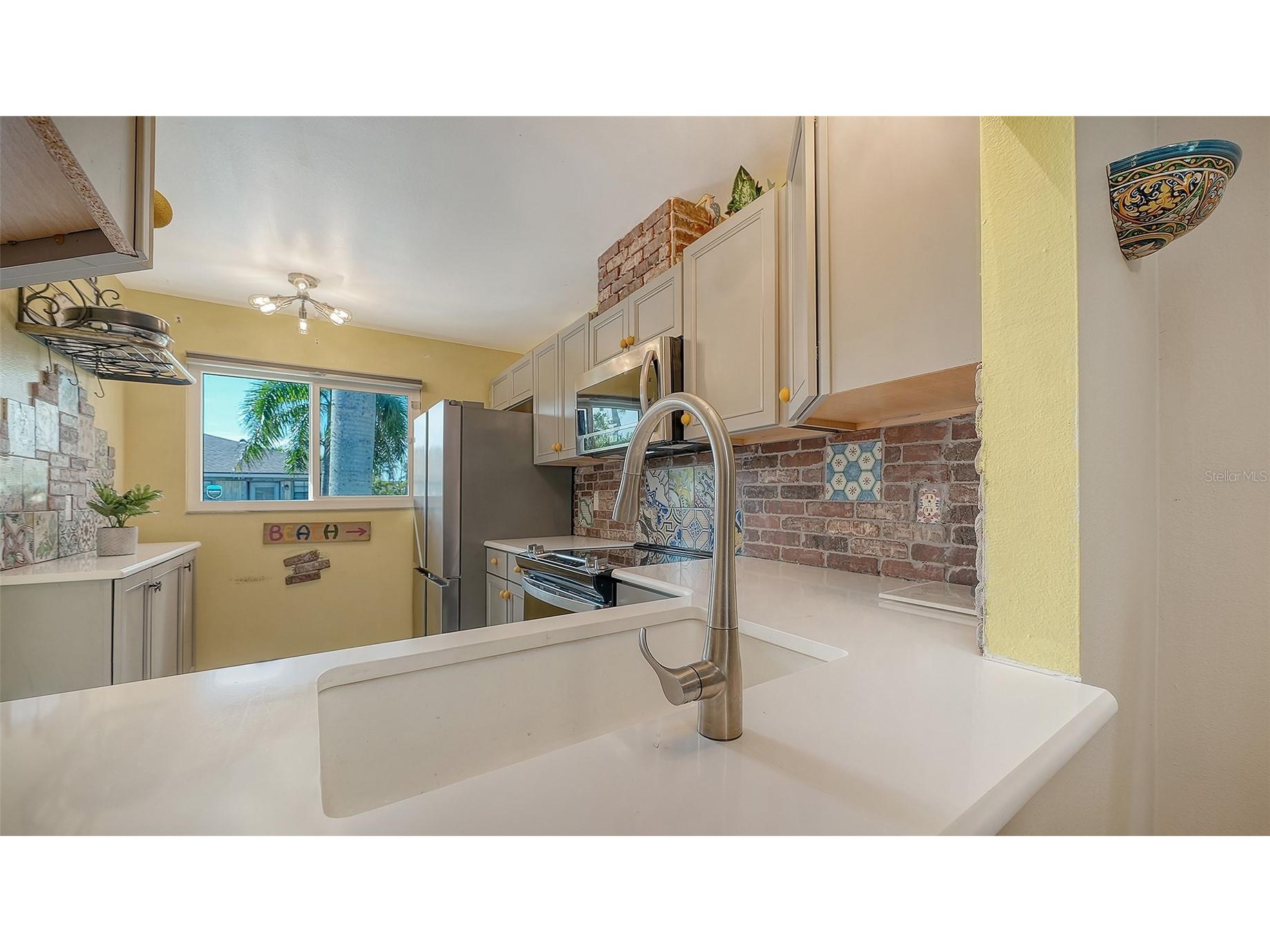 6921 Holmes Boulevard Holmes Beach FL 34217 A4691677 image9