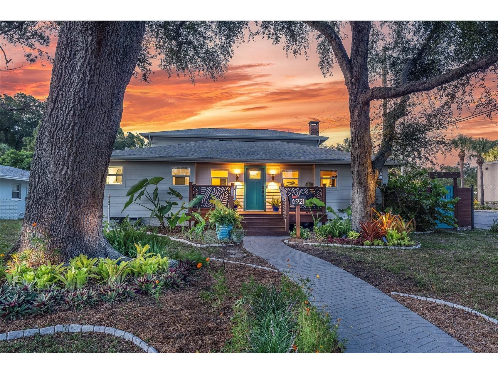 6921 Mango Avenue S Saint Petersburg FL 33707 TB8512434 image1