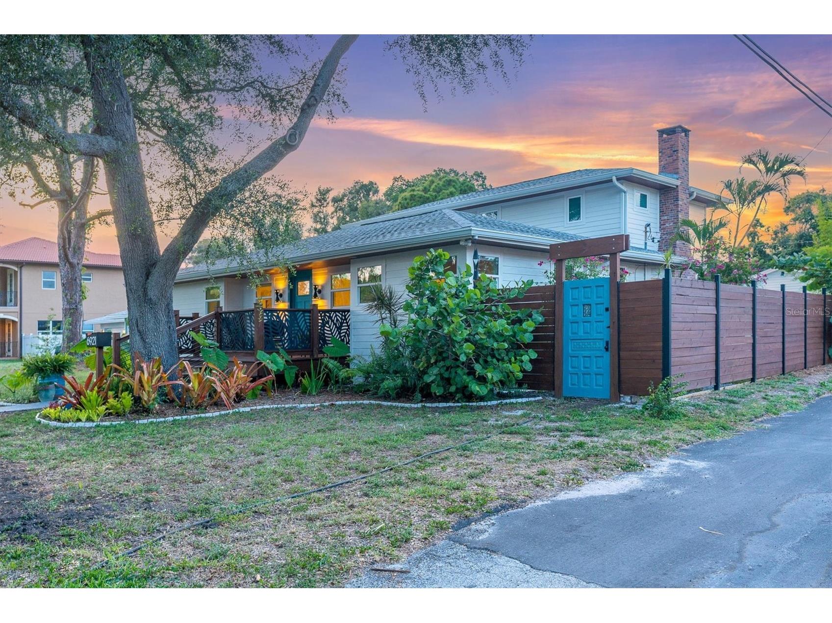 6921 Mango Avenue S Saint Petersburg FL 33707 TB8512434 image3
