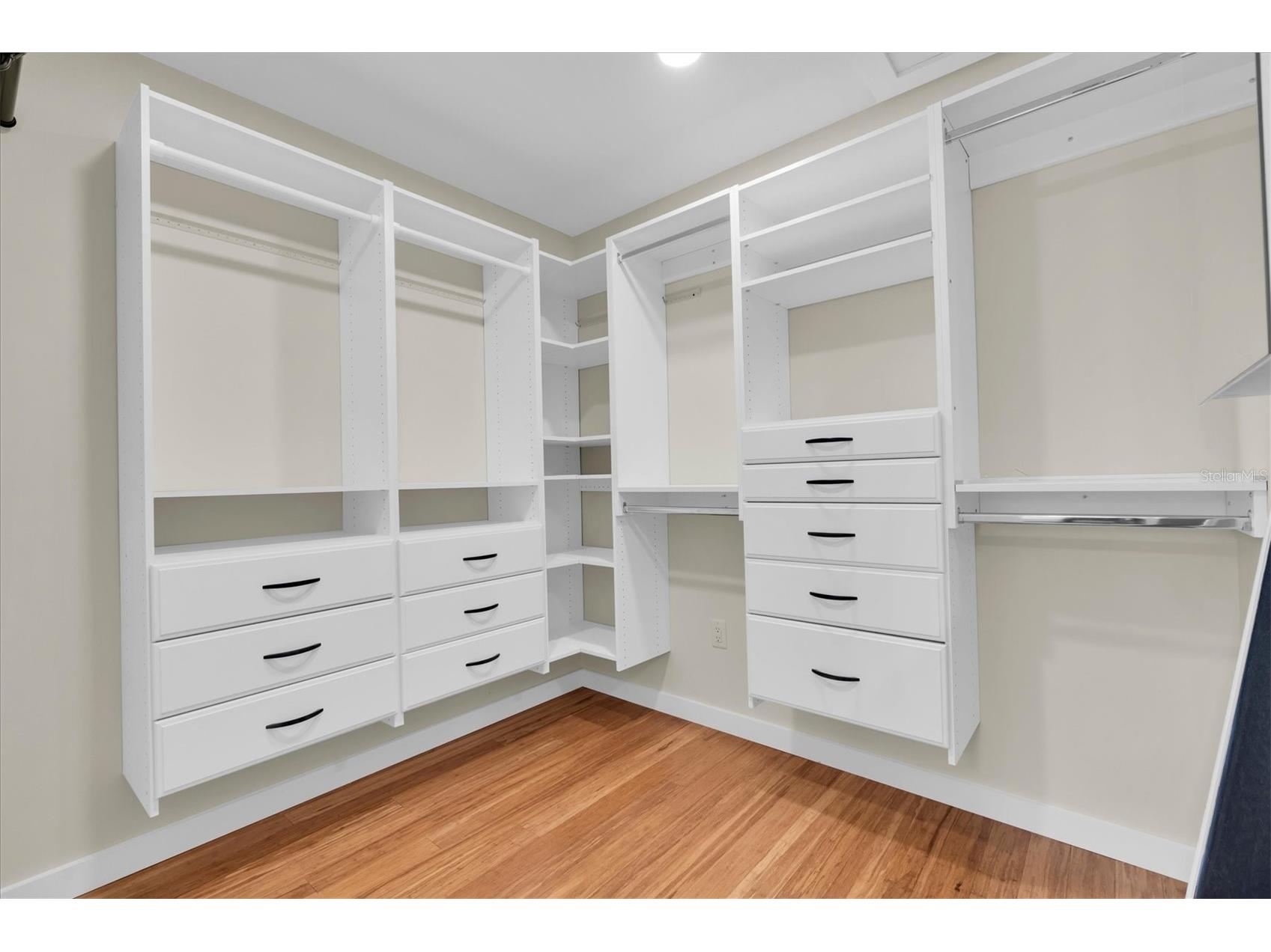 6921 Mango Avenue S Saint Petersburg FL 33707 TB8512434 image30