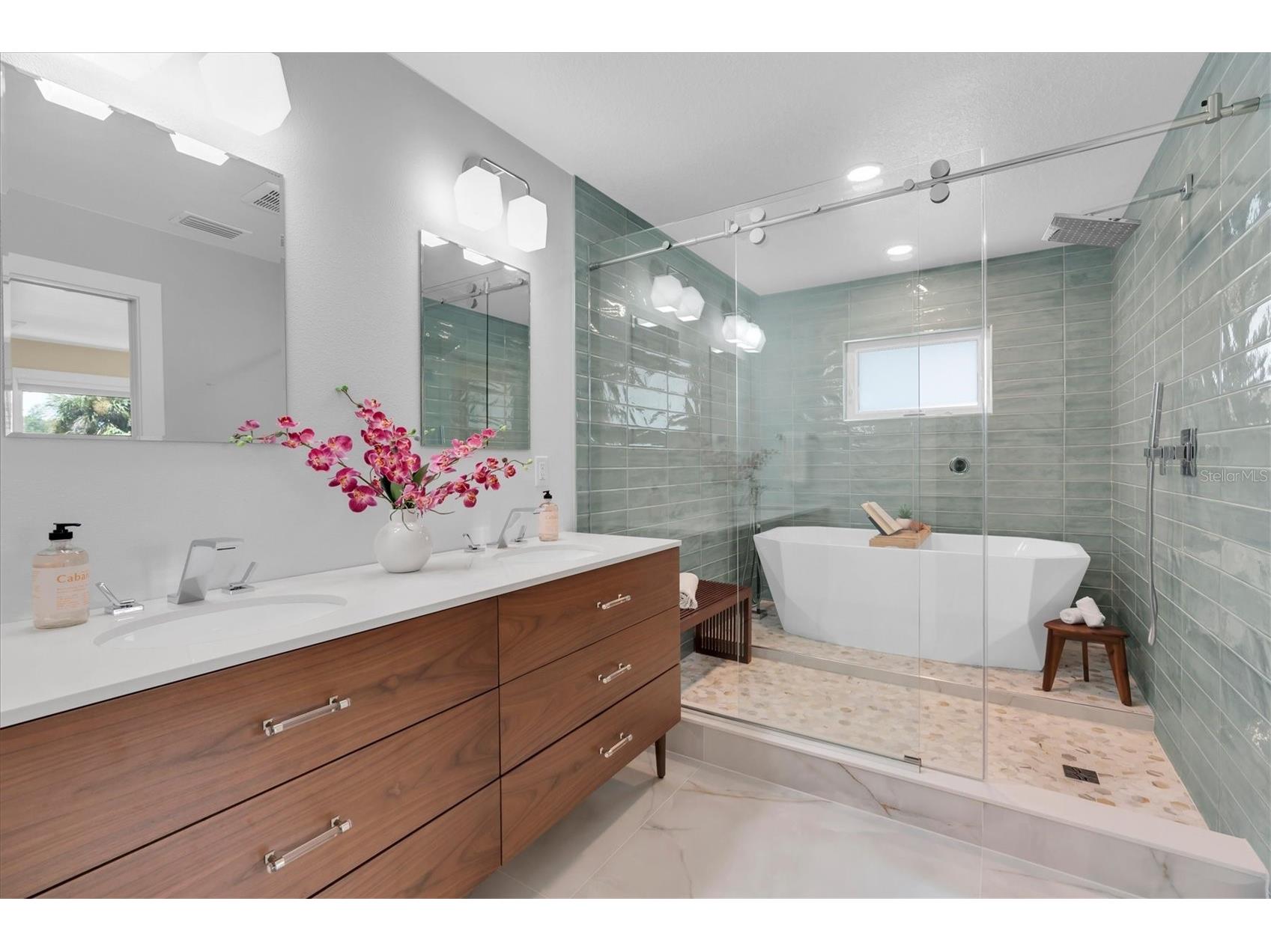 6921 Mango Avenue S Saint Petersburg FL 33707 TB8512434 image33