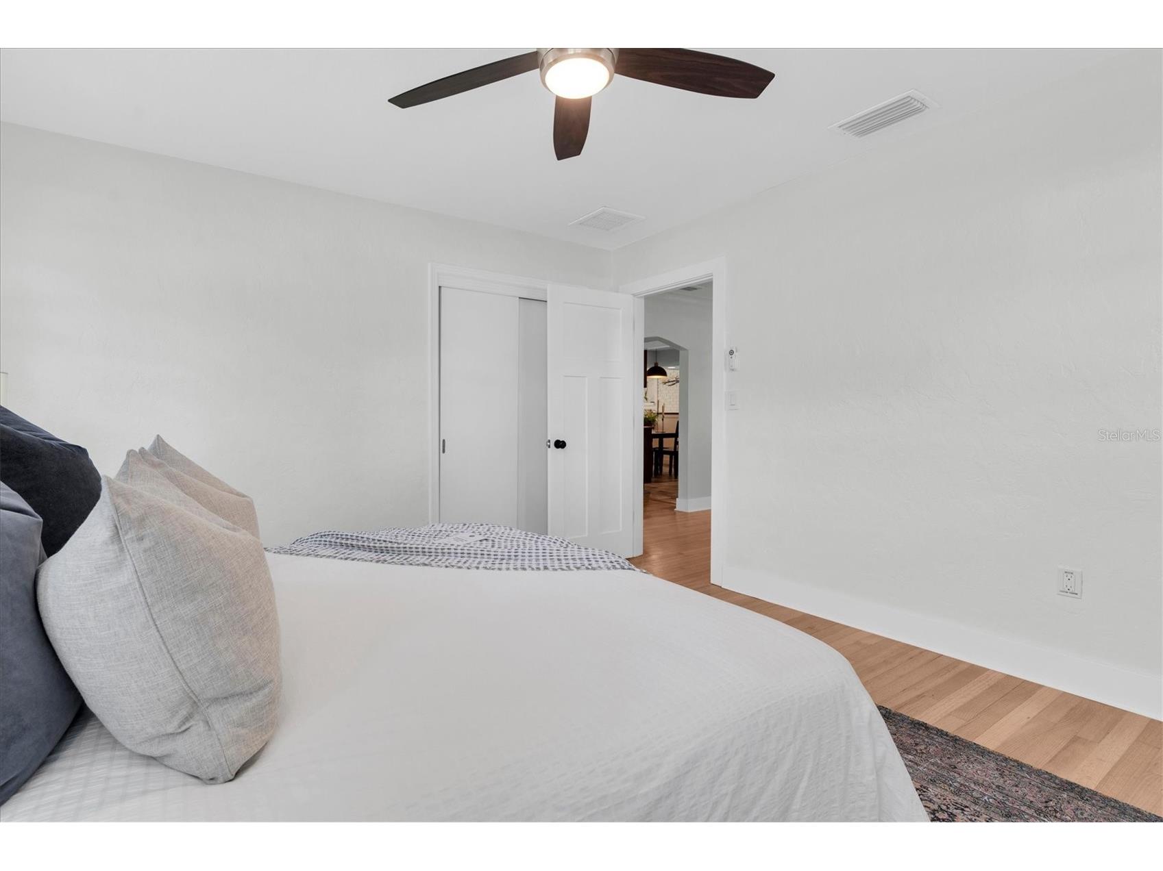 6921 Mango Avenue S Saint Petersburg FL 33707 TB8512434 image39
