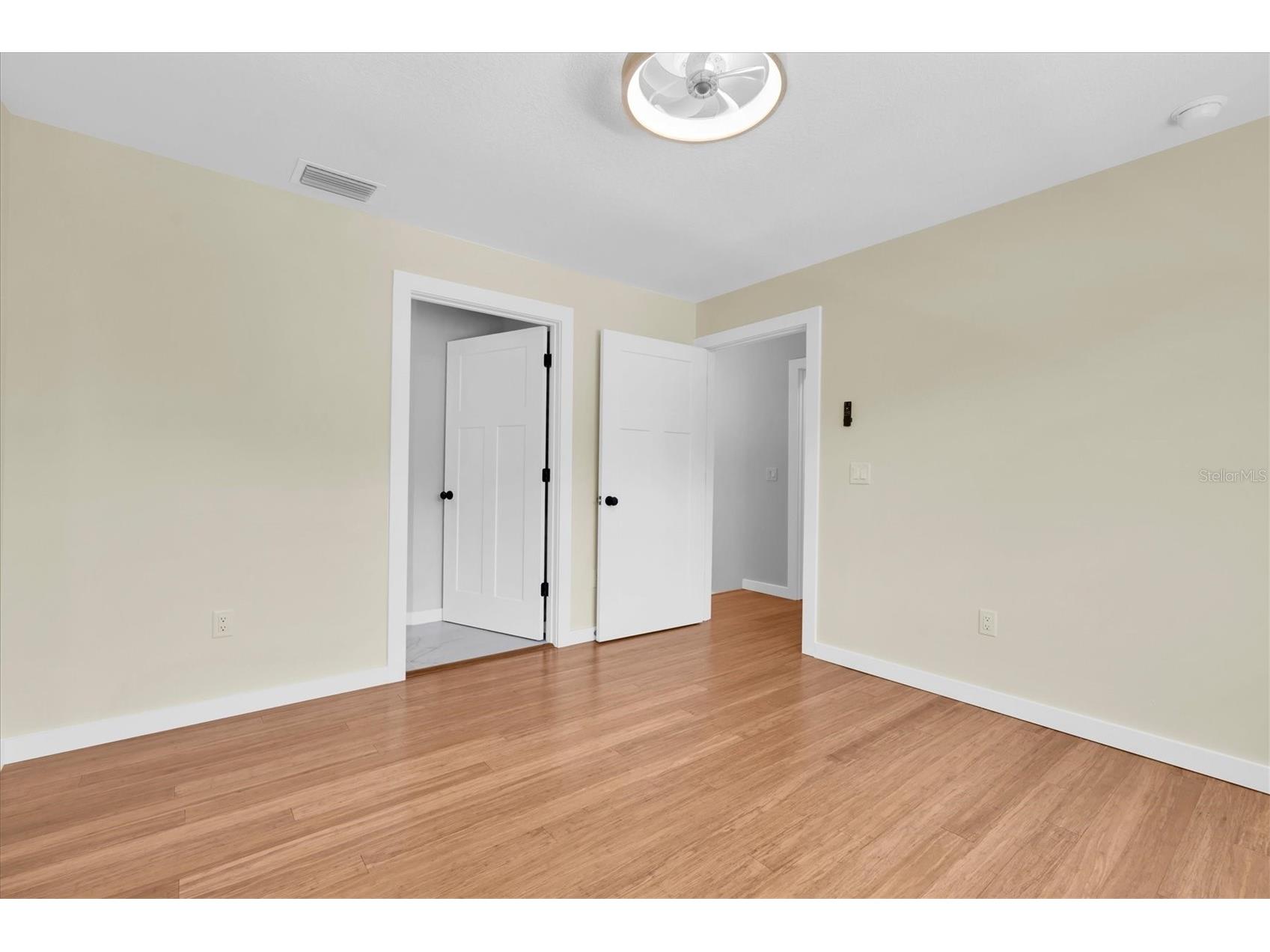 6921 Mango Avenue S Saint Petersburg FL 33707 TB8512434 image41