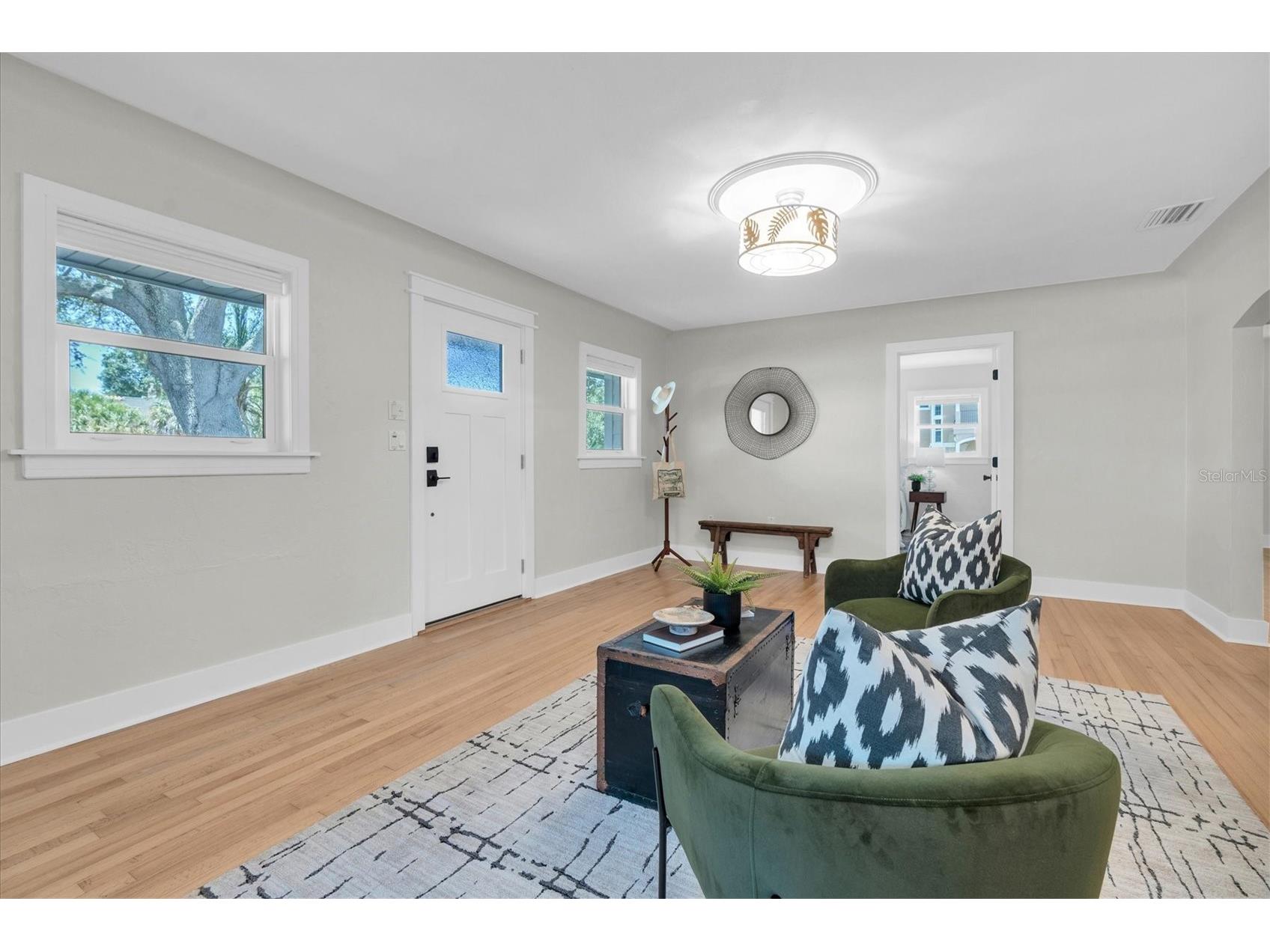 6921 Mango Avenue S Saint Petersburg FL 33707 TB8512434 image9