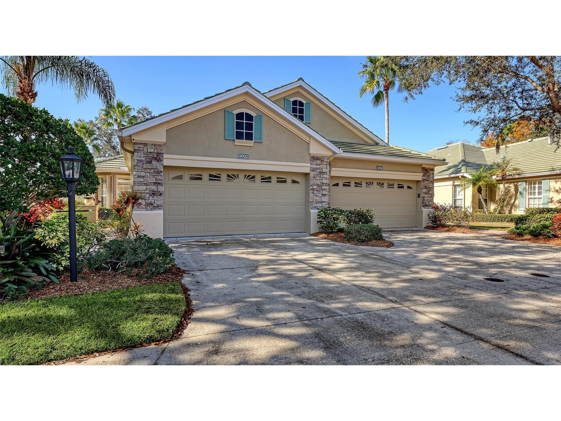 6922 Mystic Lane Sarasota FL 34243 A4677314 image1