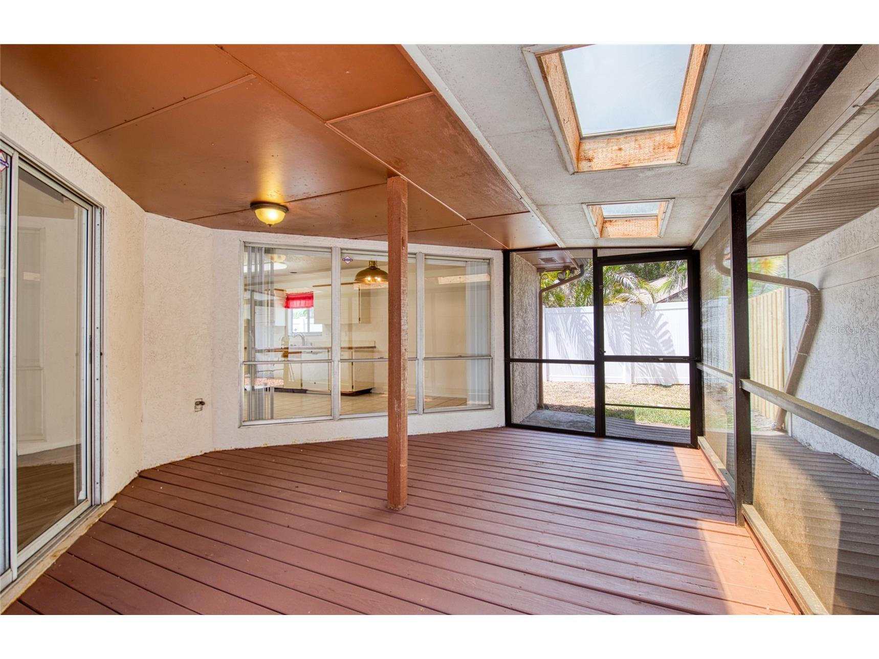 6922 Silvermill Drive Tampa FL 33635 TB8501780 image40