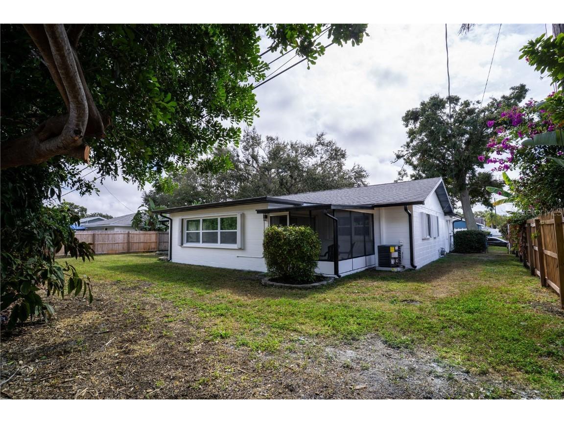 6923 16th Avenue N Saint Petersburg FL 33710 TB8446568 image32