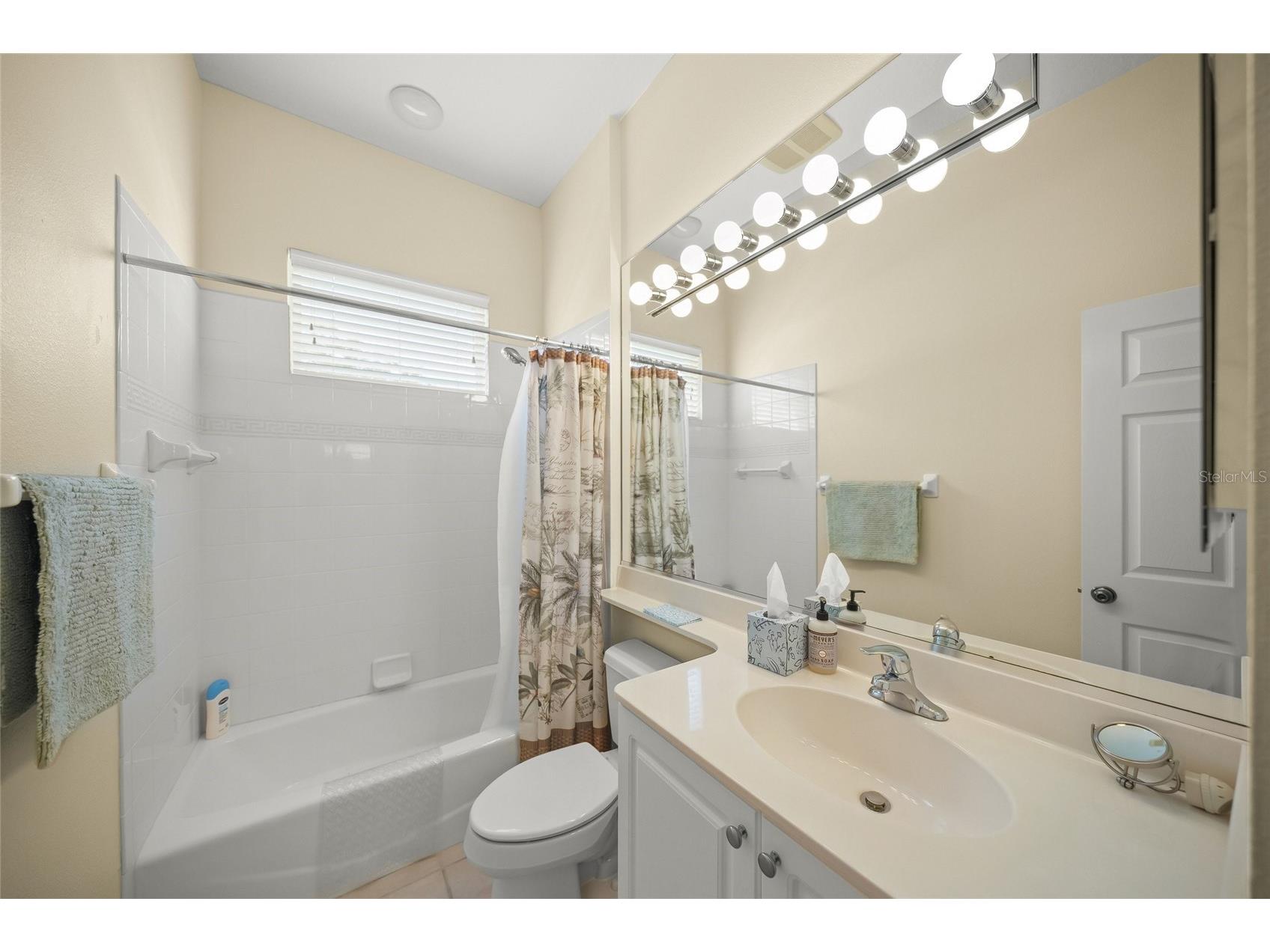 6923 Lennox Place University Park FL 34201 A4690839 image28