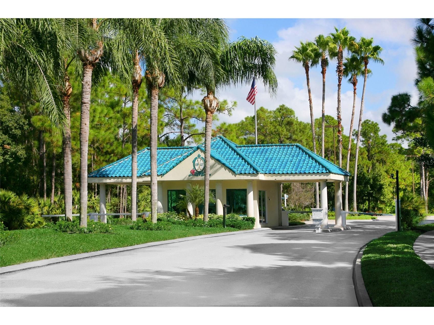 6923 Lennox Place University Park FL 34201 A4690839 image3