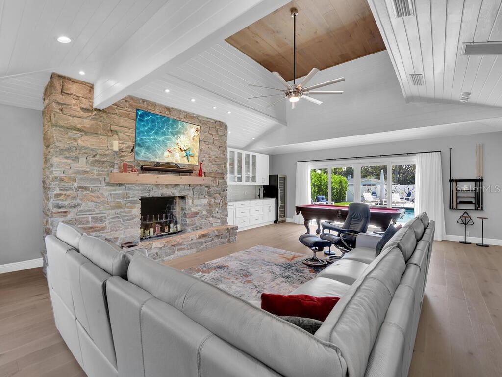 6923 Old Whiskey Creek Drive Fort Myers FL 33919 - CALOOSAHATCHEE RIVER C7514413 image13