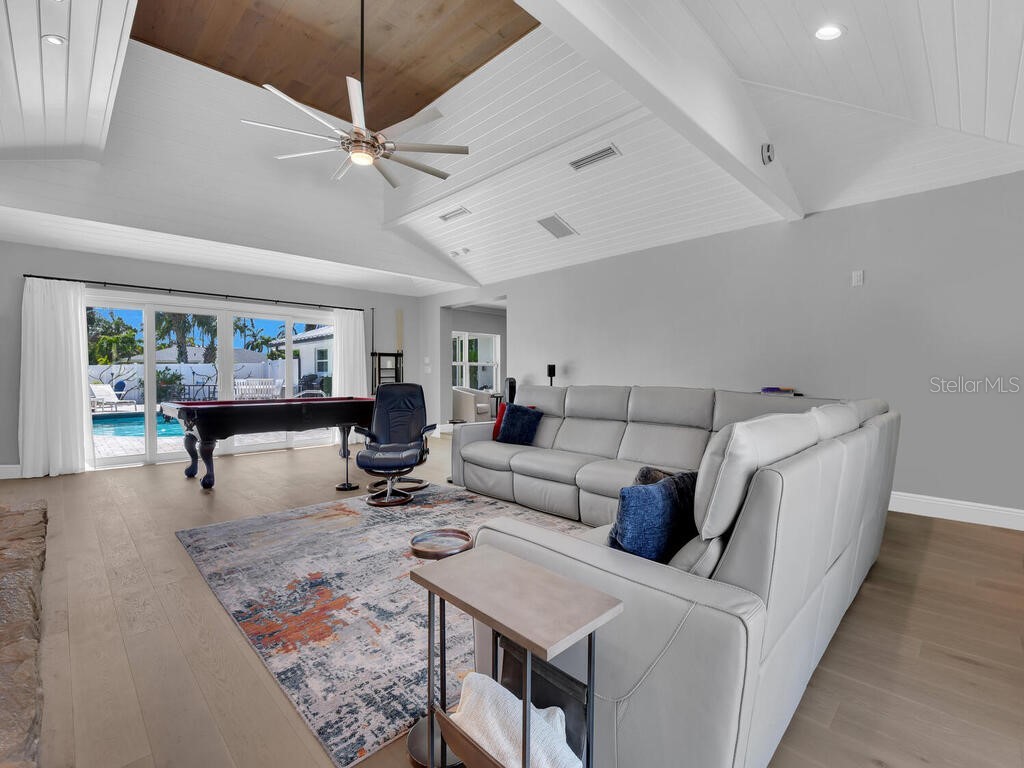 6923 Old Whiskey Creek Drive Fort Myers FL 33919 - CALOOSAHATCHEE RIVER C7514413 image14