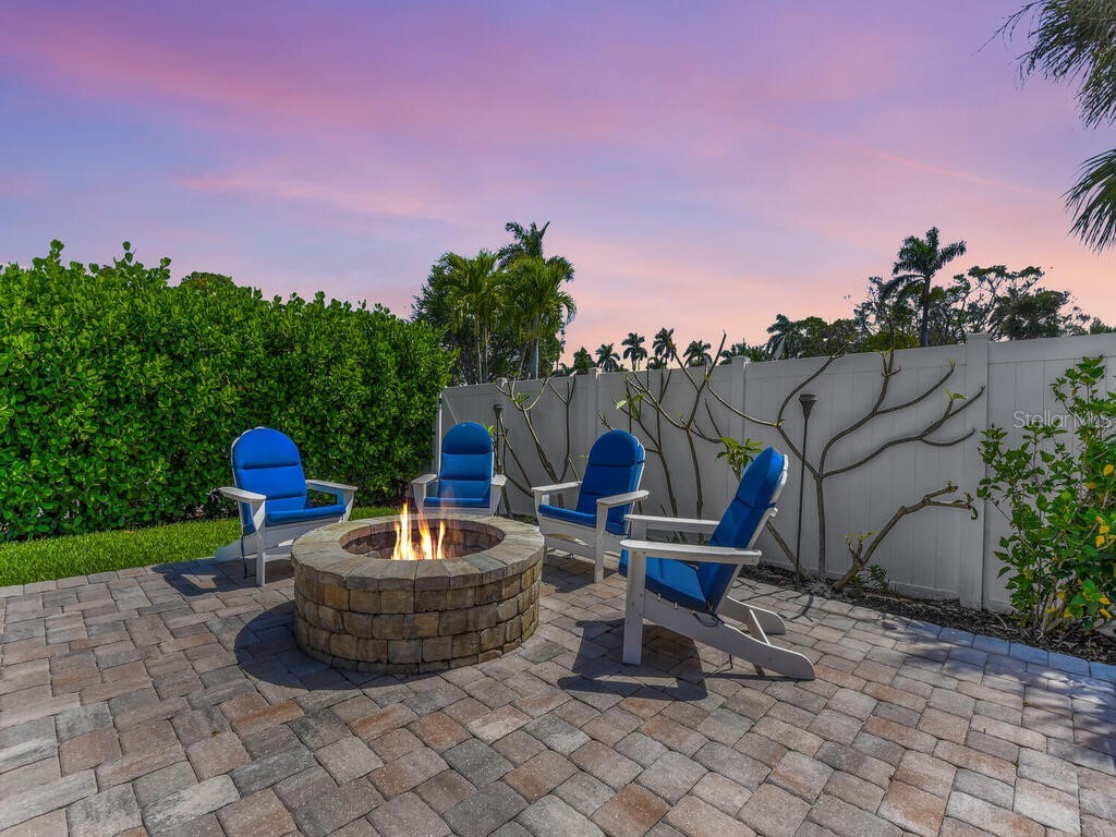 6923 Old Whiskey Creek Drive Fort Myers FL 33919 - CALOOSAHATCHEE RIVER C7514413 image3