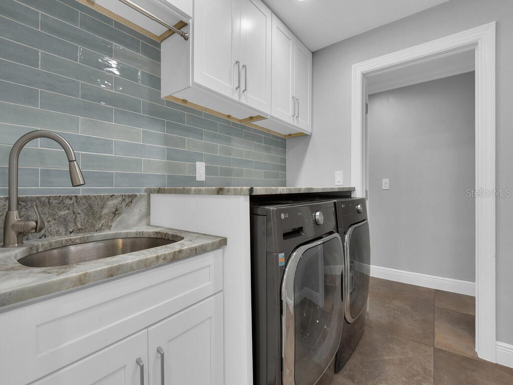 6923 Old Whiskey Creek Drive Fort Myers FL 33919 - CALOOSAHATCHEE RIVER C7514413 image34