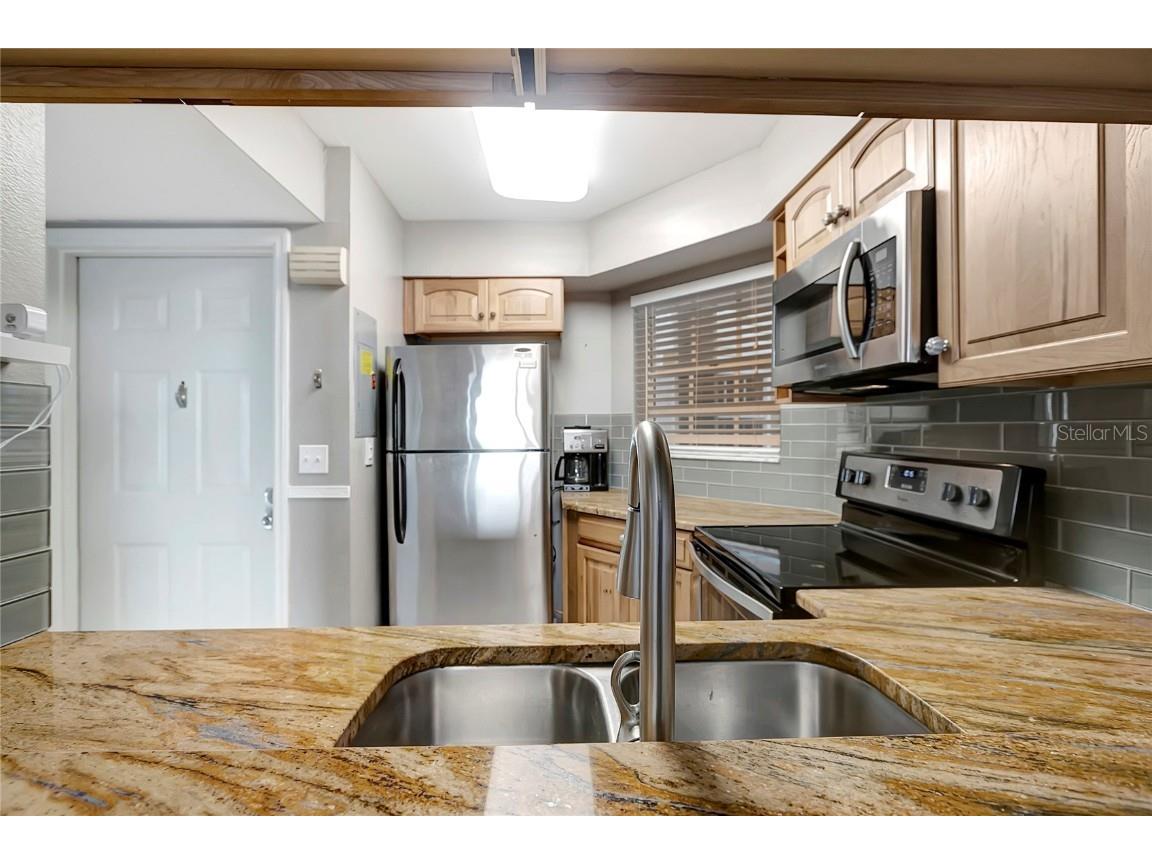 6923 Stonesthrow Circle N #4105 Saint Petersburg FL 33710 TB8330335 image7