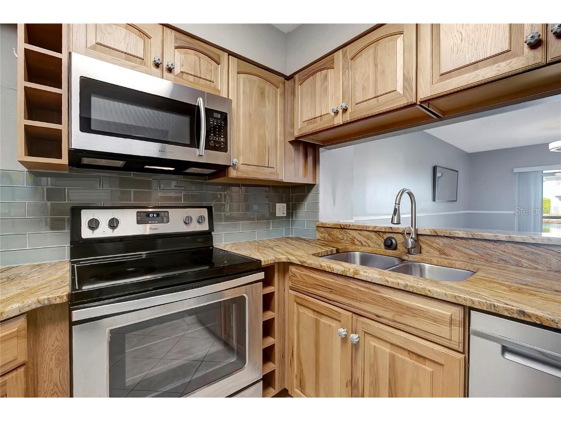 6923 Stonesthrow Circle N #4105 Saint Petersburg FL 33710 TB8330335 image8