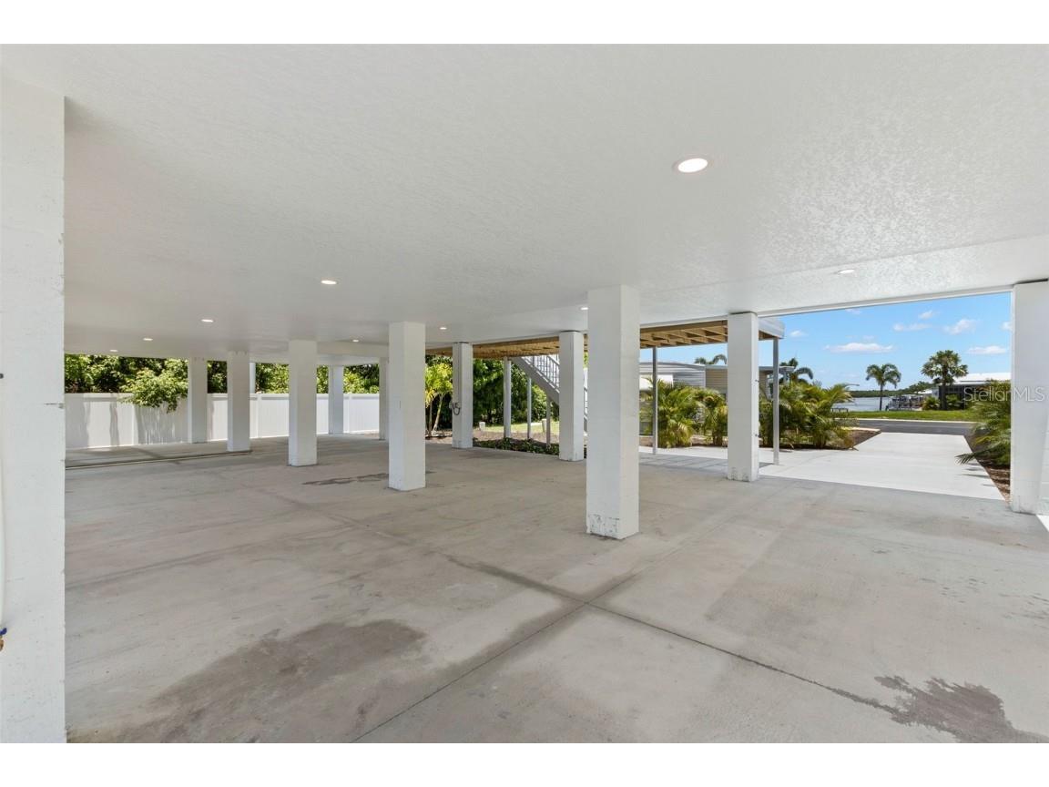 6924 Americana Drive NE #167 Saint Petersburg FL 33702 - TAMPA BAY TB8401952 image42