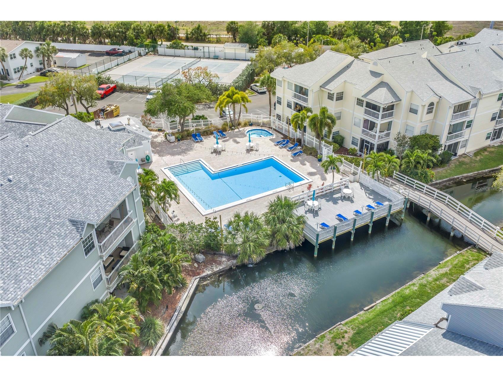 6924 Stones Throw Circle N #8103 Saint Petersburg FL 33710 TB8524194 image32