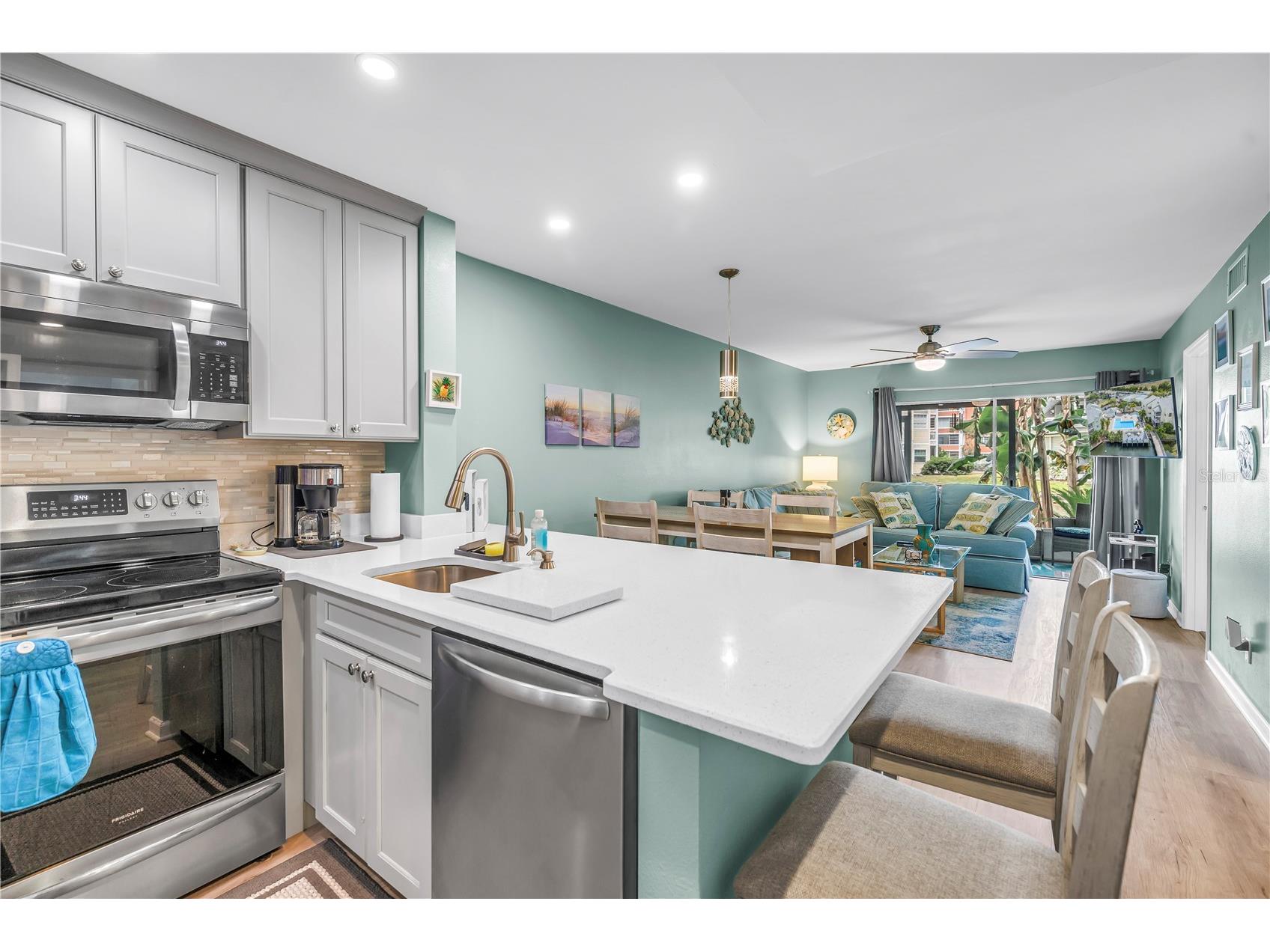 6924 Stones Throw Circle N #8103 Saint Petersburg FL 33710 TB8524194 image6