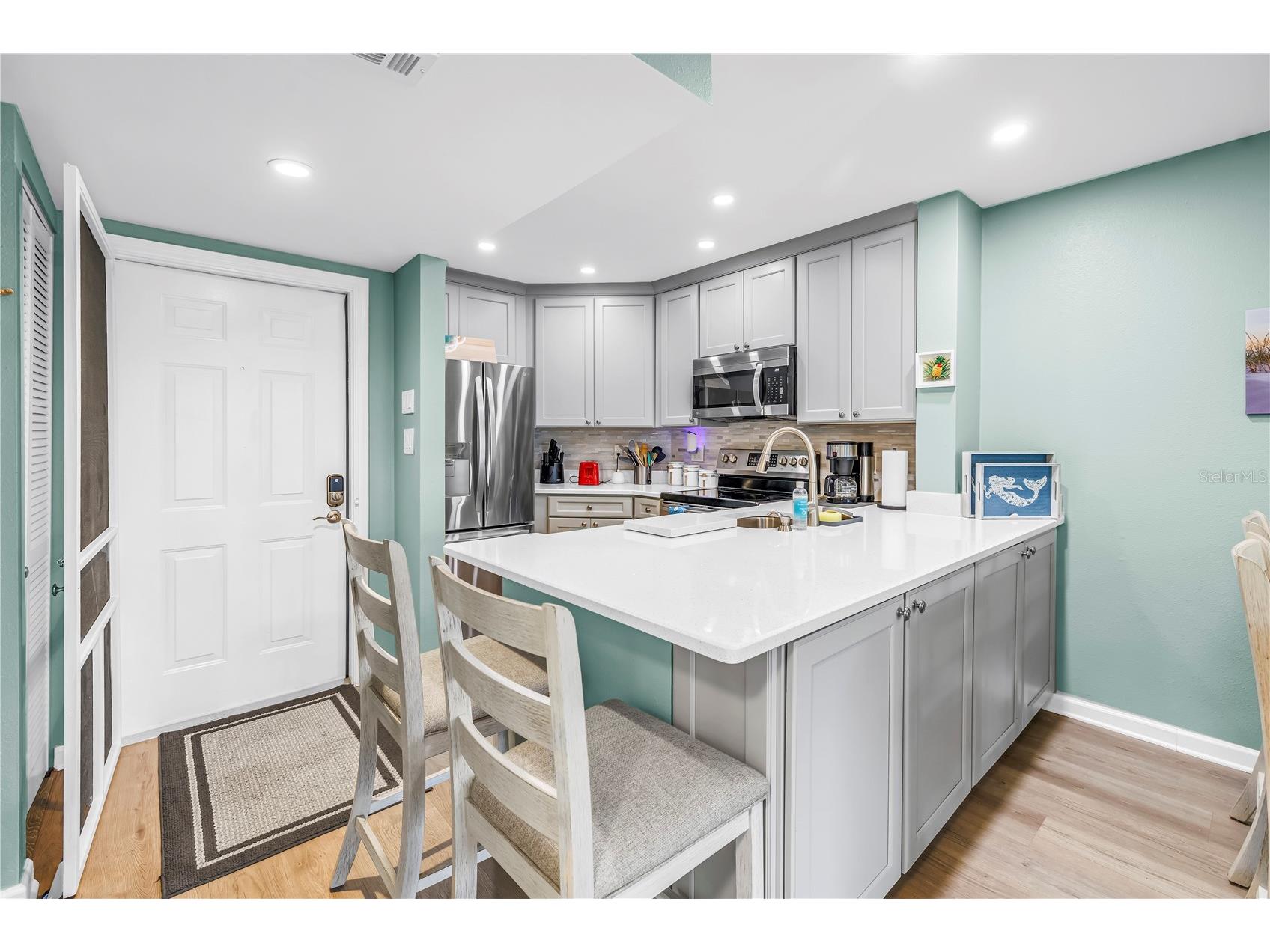 6924 Stones Throw Circle N #8103 Saint Petersburg FL 33710 TB8524194 image9