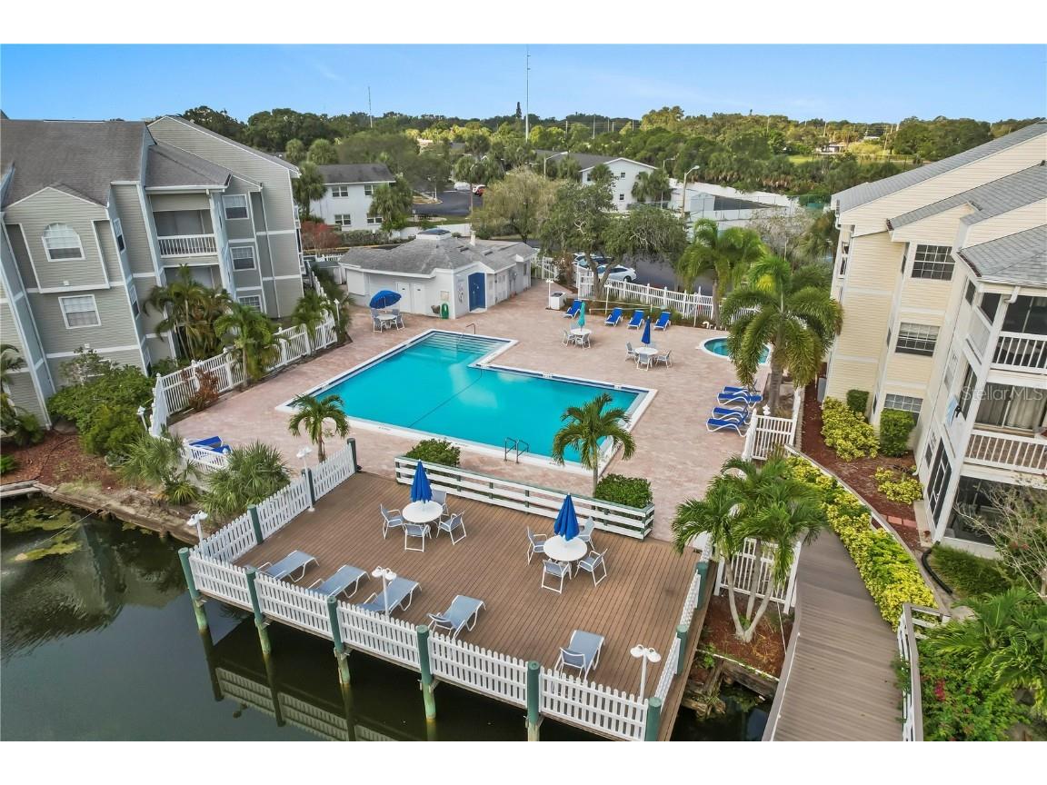 6924 Stones Throw Circle N #8108 Saint Petersburg FL 33710 T3456720 image1